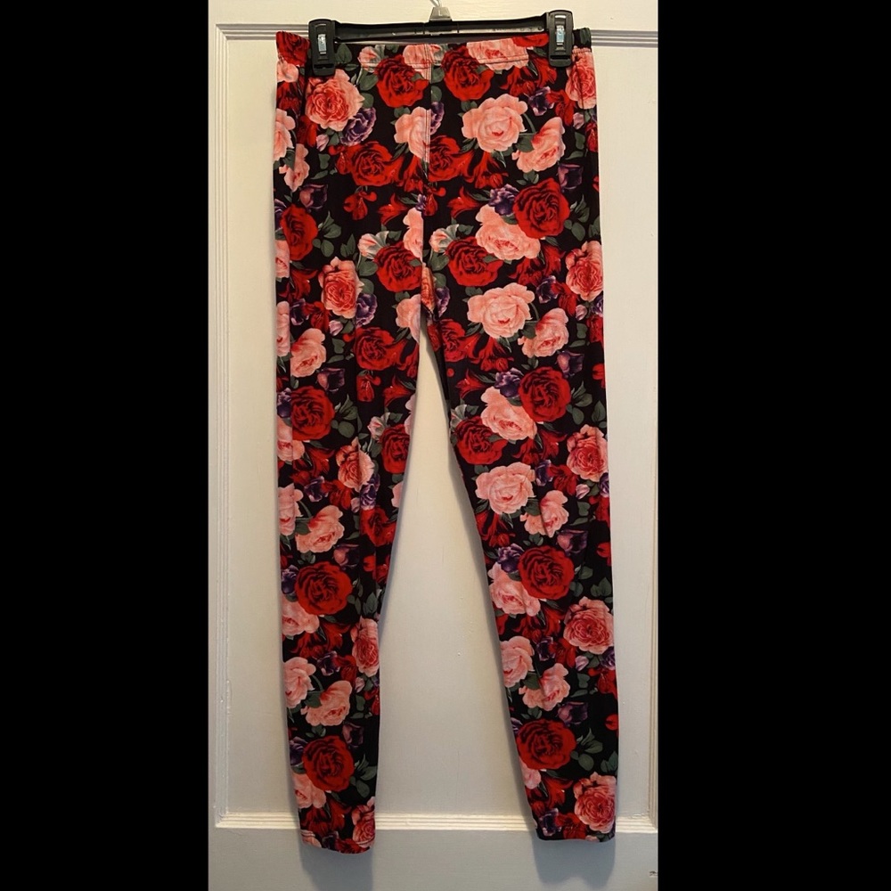Plus Size Floral Leggings